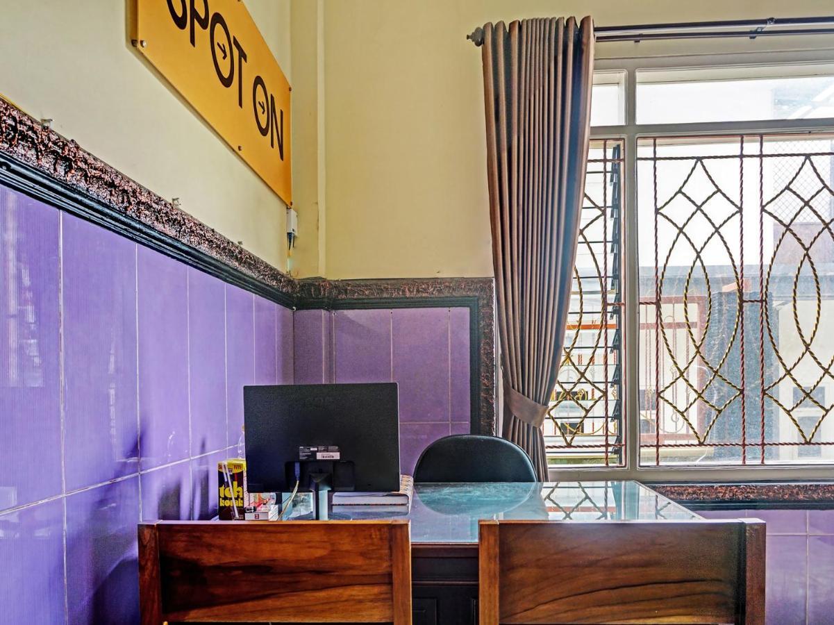 SPOT ON 1870 Graha Batu Mulia Hotel Bagian luar foto