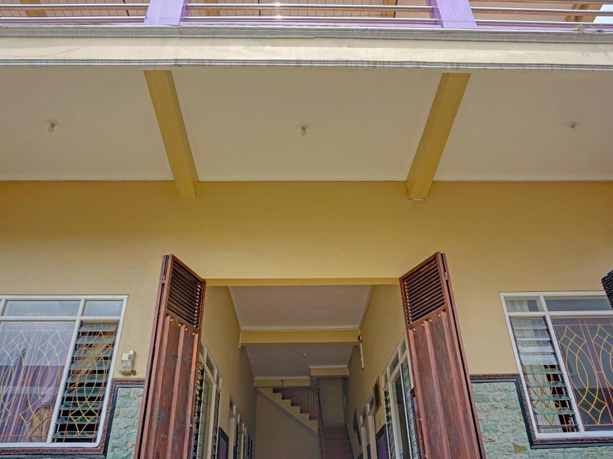 SPOT ON 1870 Graha Batu Mulia Hotel Bagian luar foto