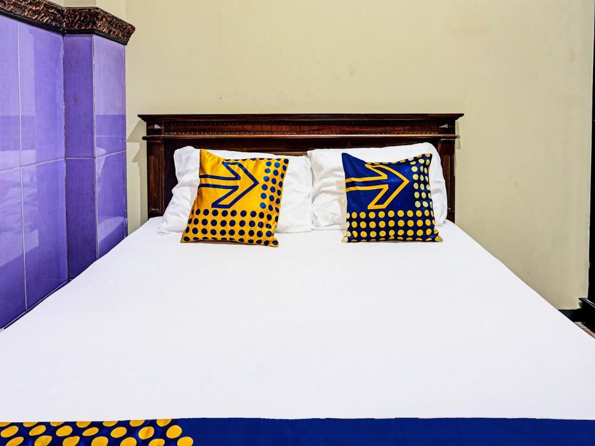 SPOT ON 1870 Graha Batu Mulia Hotel Bagian luar foto