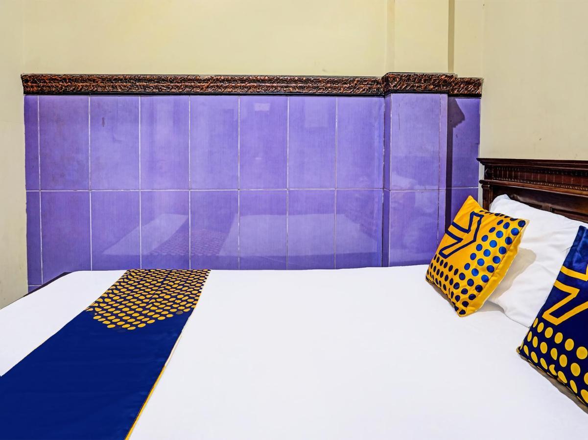SPOT ON 1870 Graha Batu Mulia Hotel Bagian luar foto