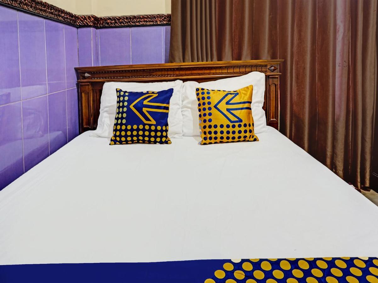 SPOT ON 1870 Graha Batu Mulia Hotel Bagian luar foto