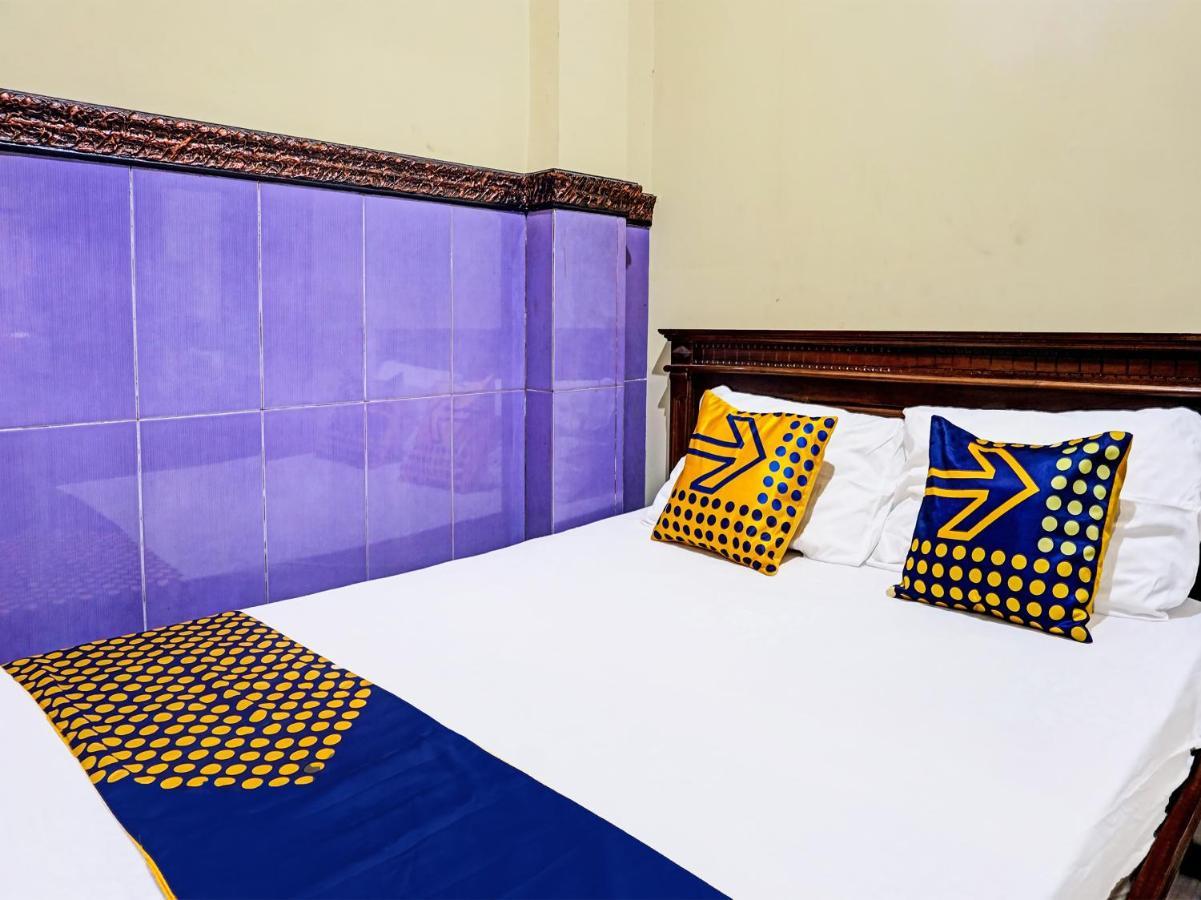 SPOT ON 1870 Graha Batu Mulia Hotel Bagian luar foto